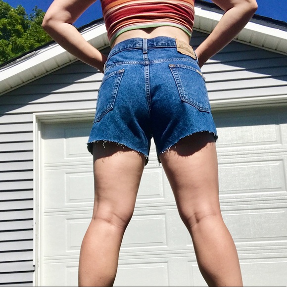 Vintage Levi Strauss Shorts - Picture 2 of 6